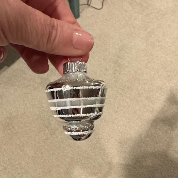 Christoper Radko Shiny Brite Silver Glass Christmas Tree Ornaments - Picture 6 of 7